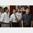 全国人大副委员长铁木尔-达瓦买提在人民大会堂参观唐三超的油画展